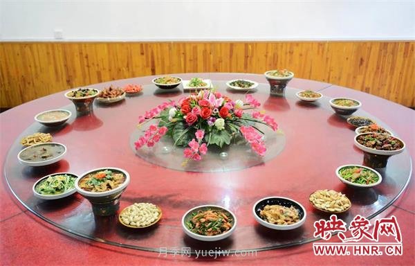 信陽羅山：月季飄香 美麗鄉(xiāng)村綻放美麗經(jīng)濟(圖3)