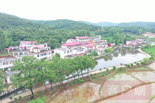 信陽(yáng)商城：美麗鄉(xiāng)村展畫(huà)卷(圖2)