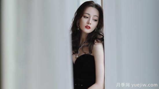 我***喜愛的花――藍(lán)玫瑰作文300字？(圖2)